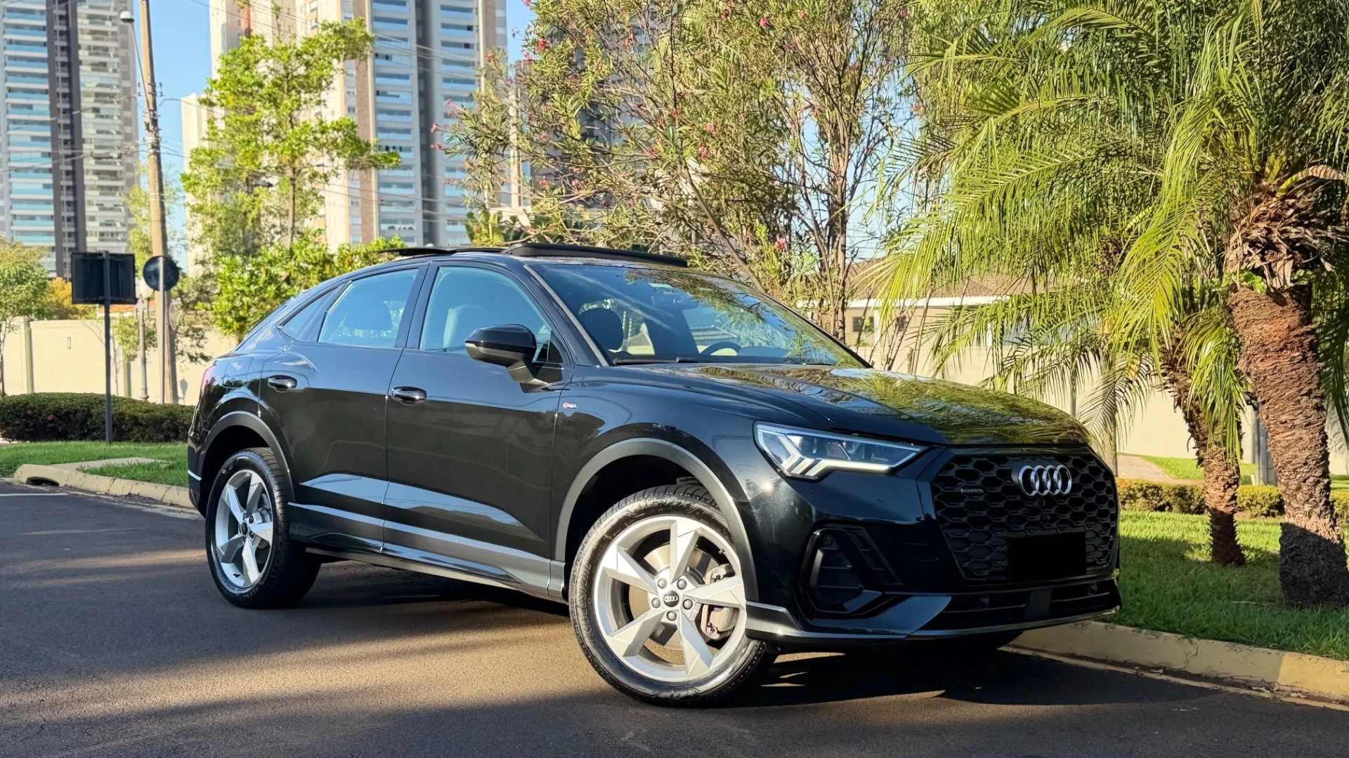 Audi  2.0 40 TFSI Sportback Performance Black Quattro Tiptronic